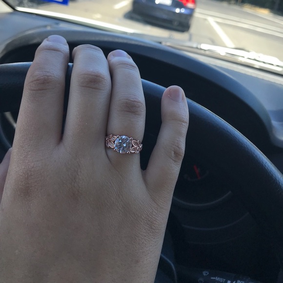 NEW Very beautiful rose gold ring - Picture 3 of 3